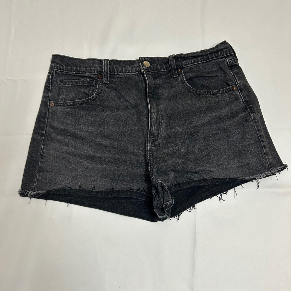 Universal Thread Cutoff Shorts Womens 12 Black 90s Denim High Rise Raw Hem